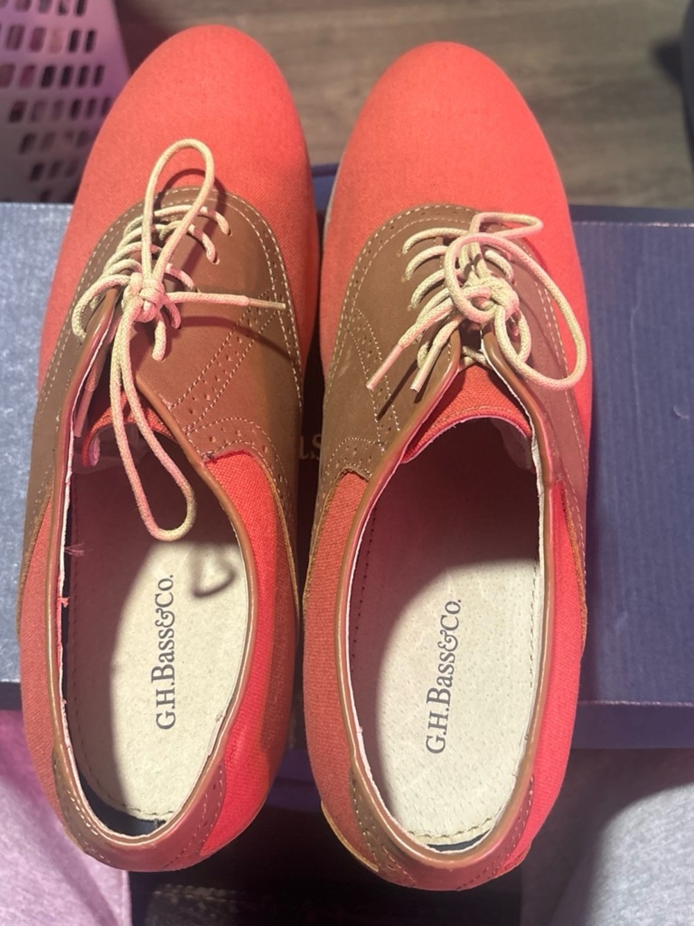 Men G.H. Bass & Co. Coral Canvas and Brown Leatherette Oxford Flats